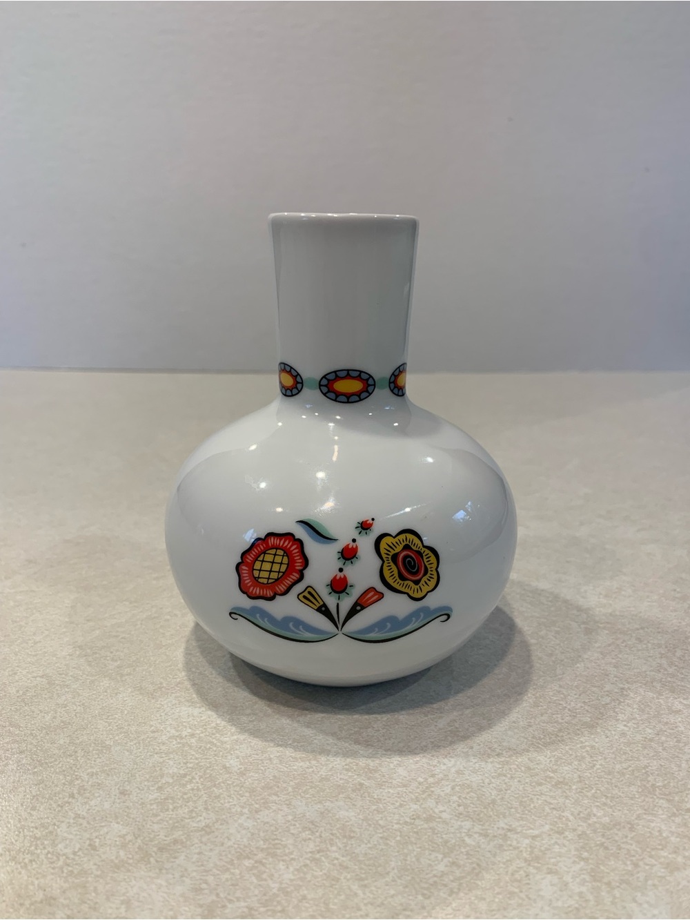 Vintage Berggren Trayner Bergquist Imports 6” Vase Folk Art Multicolor